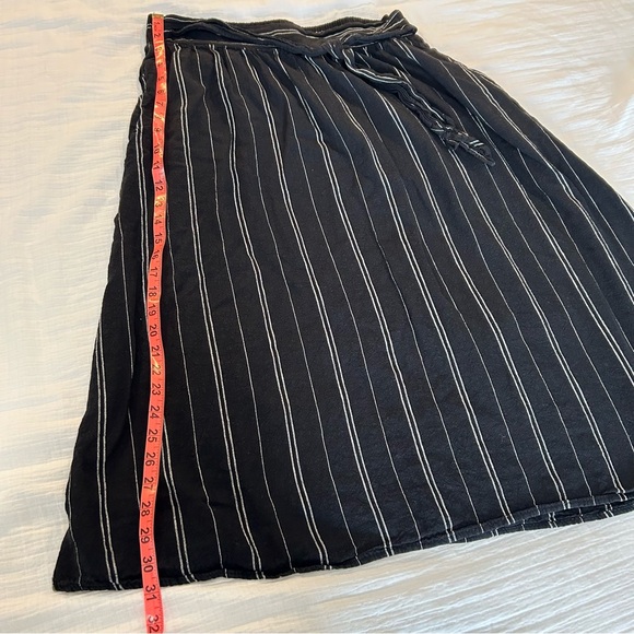 Time and True Skirt Medium 8-10 - Picture 4 of 7